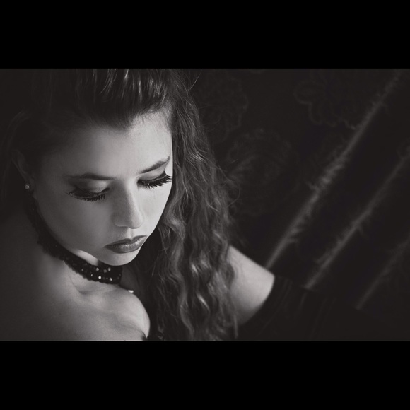 Meet your Posher, Megan - Picture 2 of 5